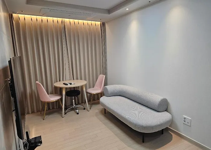 강남 중심 코엑스 인근 하이엔드 투룸 *